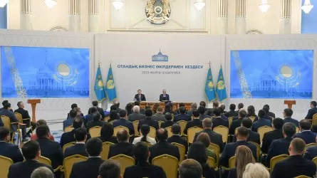 Встреча бизнеса в Акорде: бизнес жалуется, а президент ждет конструктив 