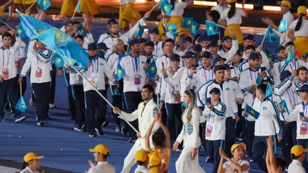 Сборная Казахстана приняла участие в открытии Азиатских игр – 2022 в Ханчжоу