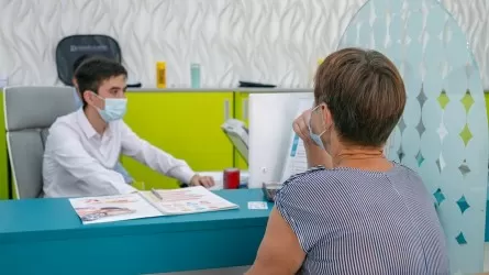 Көкшетаудағы ХҚКО қызметкерлері 100-ден аса жүк көлігін заңсыз тіркеген