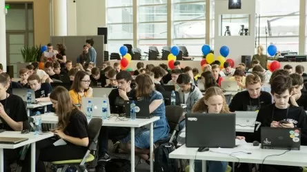 "Яндекс" приглашает школьников на бесплатные курсы по программированию в Казахстане