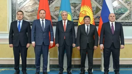 Тоқаев Ресей, Беларусь және Қырғызстан премьер-министрлерімен кездесуде ЕАЭО-ның экономикалық әлеуетін атап өтті