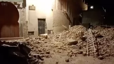 Число жертв землетрясения в Марокко превысило 2100  