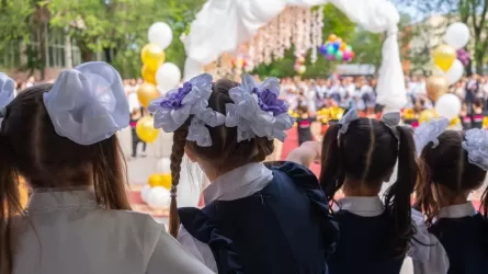 Родители Караганды и Шахтинска возмущены шестидневкой в школах