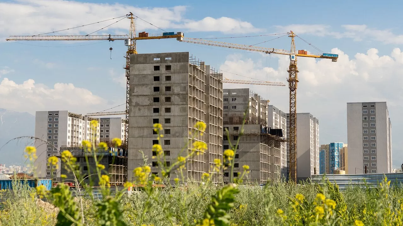 Астанада "қара тізімге" енген тұрғын үйлердің қайсысы сүріледі?