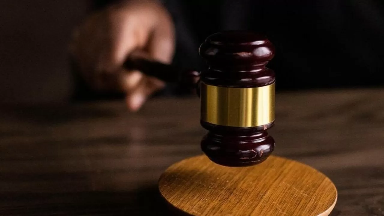 Сал ауруына шалдыққан қызды зорламақ болған: Атырауда педофилге сот үкімі шықты