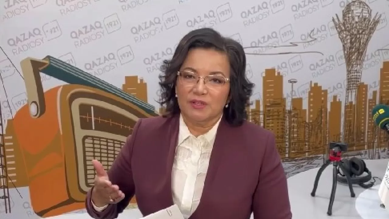 "Перзентхана мен балалар үйінің мамандары пачка-пачка доллар ұстап жүрген..."