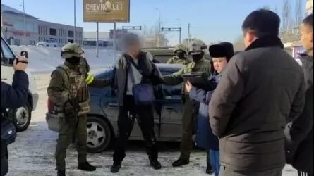 Қарақшылар кәсіпкерді бопсалап, 35 миллион теңге талап еткен