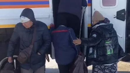 Қарағанды облысында бұзылған автобустан 40-тан астам жолаушылар эвакуацияланды