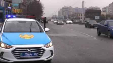 Алматы көшелерінде қазір 2,5 мыңнан астам полицей қызмет атқарып жүр