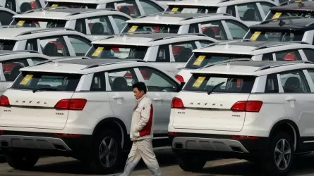 Китай за год увеличил экспорт автомашин на 63%