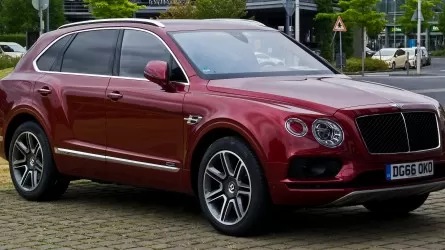 Минфин РК получил в подарок Bentley. И продал его за 40 млн тенге 