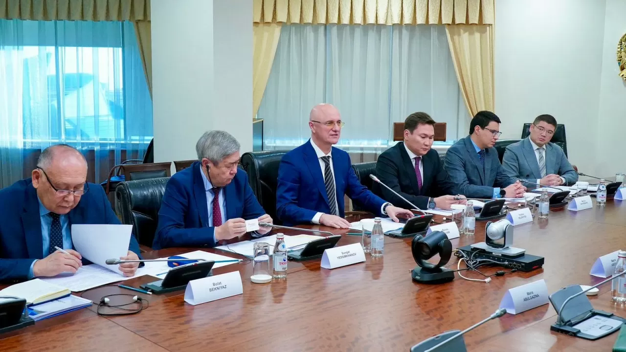 Үкіметте жаңартылатын энергетика, суды тұщыту және "жасыл" сутегі өндіру мәселелері талқыланды