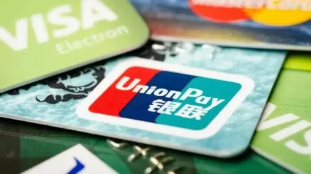 В Казахстане больше не обслуживают выпущенные Газпромбанком карты UnionPay 