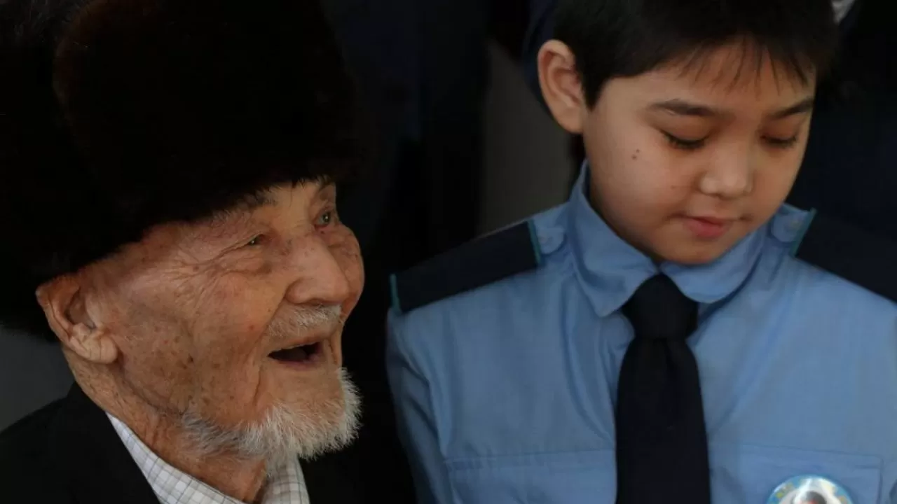 Мечту 100-летнего ветерана Курмата Рахимова исполнила полиция в ВКО