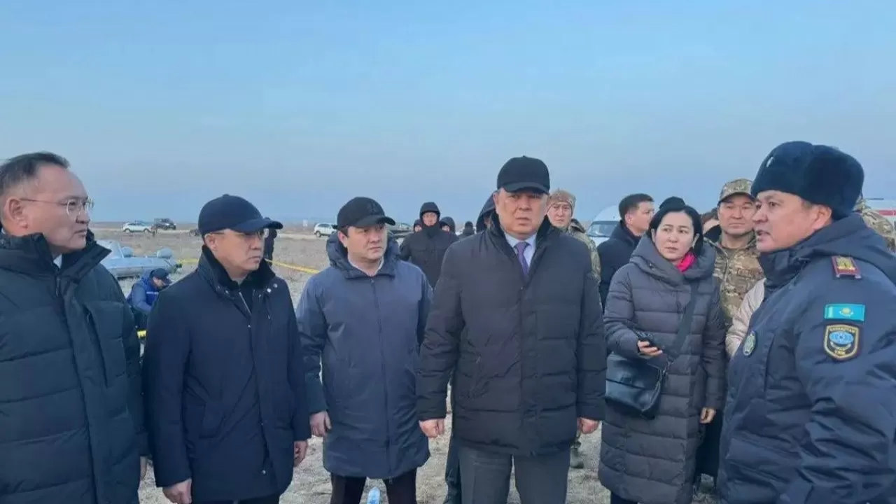 Үкімет комиссиясы Ақтаудағы ұшақ апаты орнында жұмысын бастады