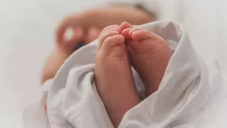 Құрсағында 11 сәбиі шетінеп кеткен алматылық әйел ана атанды
