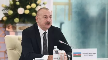 Әзербайжан Президенті Ресейден Бакуге шұғыл аттанды 
