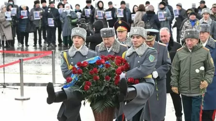 Алматы жұрты Тәуелсіздік жолында жанын қиғандарды еске алды 