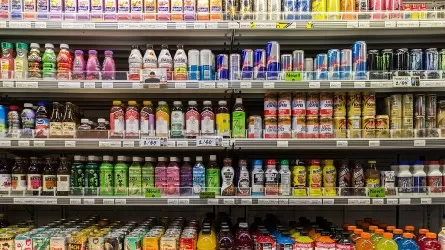 Тәтті сусындардың бағасы қаншалықты қымбаттауы мүмкін екені айтылды