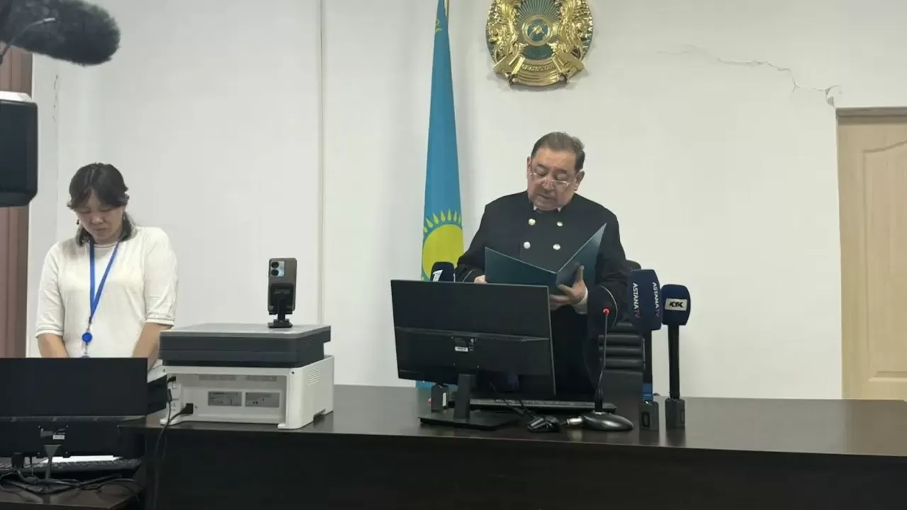 Ақтөбеде қансырап жатқан оқушыға сенбеген төтенше жағдайлар қызметкері сотталды