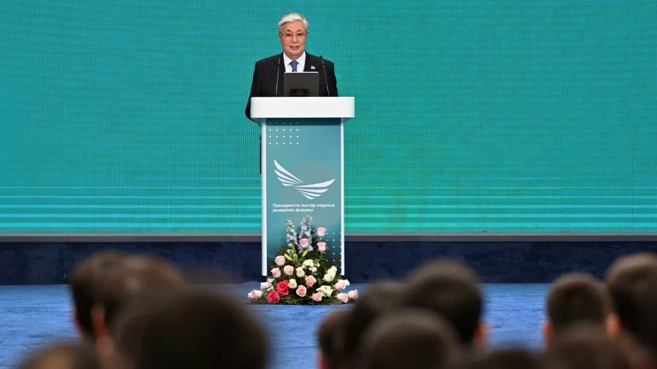 Президент мемлекеттік қызметте білікті салалық мамандардың тапшылығы сезілетінін айтты