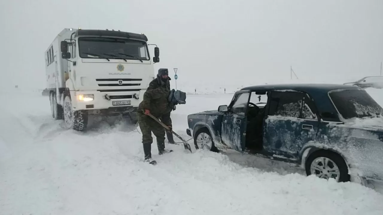 Ауа райының қолайсыздығына байланысты 6 облыста жолдар жабылды