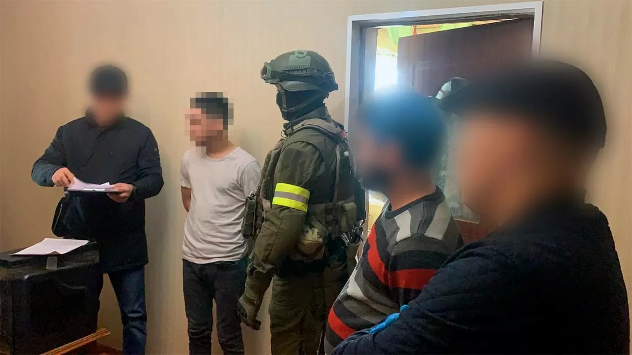 Ақтауда азаматтардың жеке деректерін заңсыз алмақ болған адам сотталды