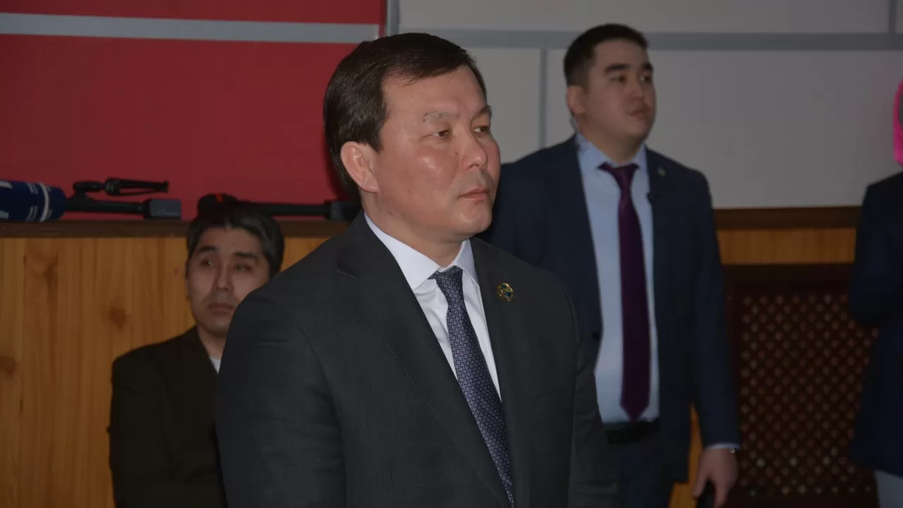 Ақтөбе облысының әкімі аппарат басшылығына қызметтік тергеу жүргізуді тапсырды