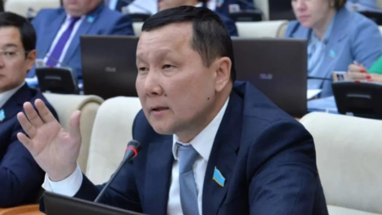 Кәсіпкерлер өз бизнесінен айырылып, құқық қорғау органдарының "көмегімен" рейдерлікке ұшырауда