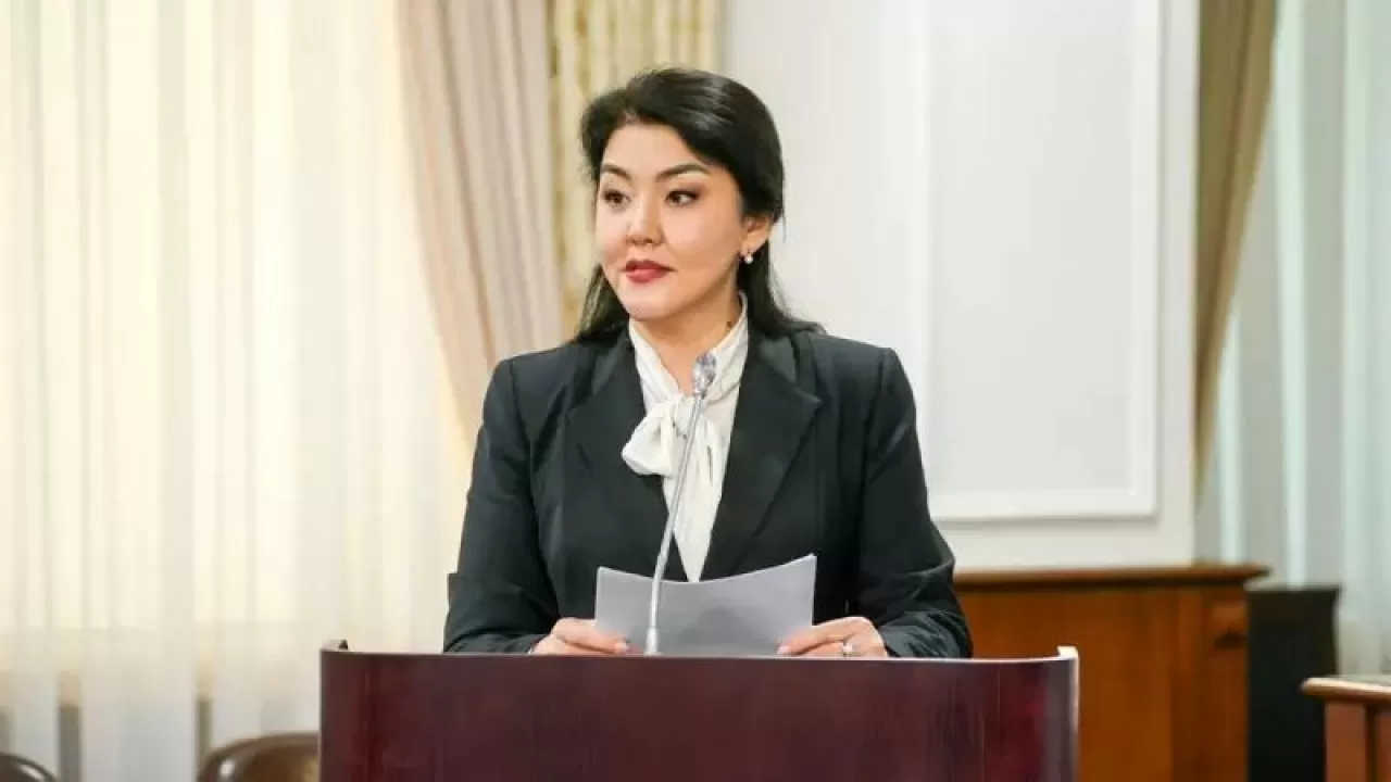 Экс-министр Ажар Ғиният қазір қайда жүр?