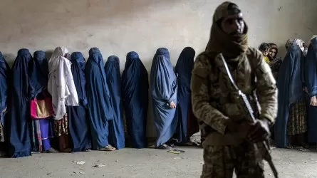 Эксперты ООН призвали талибов немедленно прекратить аресты женщин за нарушение дресс-кода