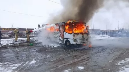 Автобус загорелся в Жетысуской области