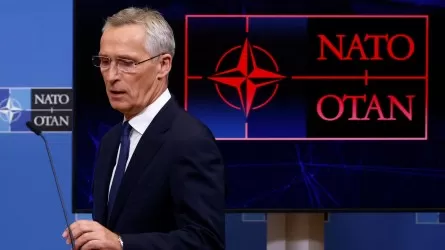 Столтенберг призвал НАТО подготовиться к конфронтации с РФ на десятилетия