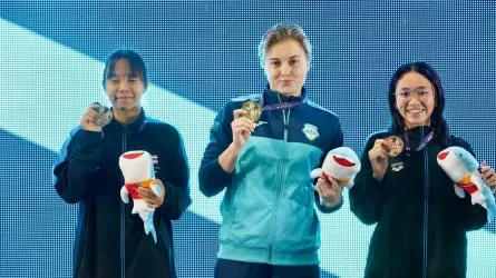 Еще 10 медалей завоевали казахстанцы на чемпионате Азии по водным видам спорта