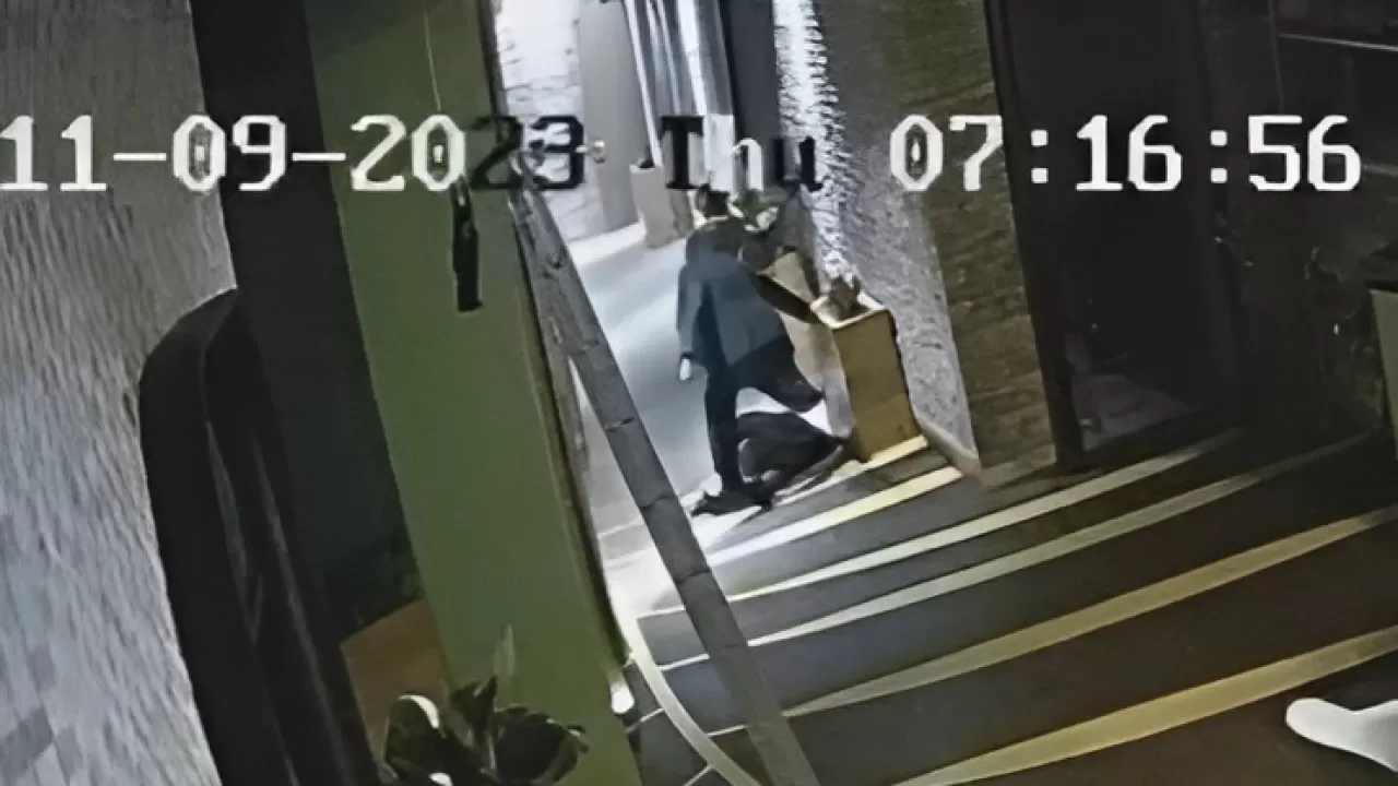 Қуандық Бишімбаевтың Салтанат Нүкенованы соққыға жыққан сәті