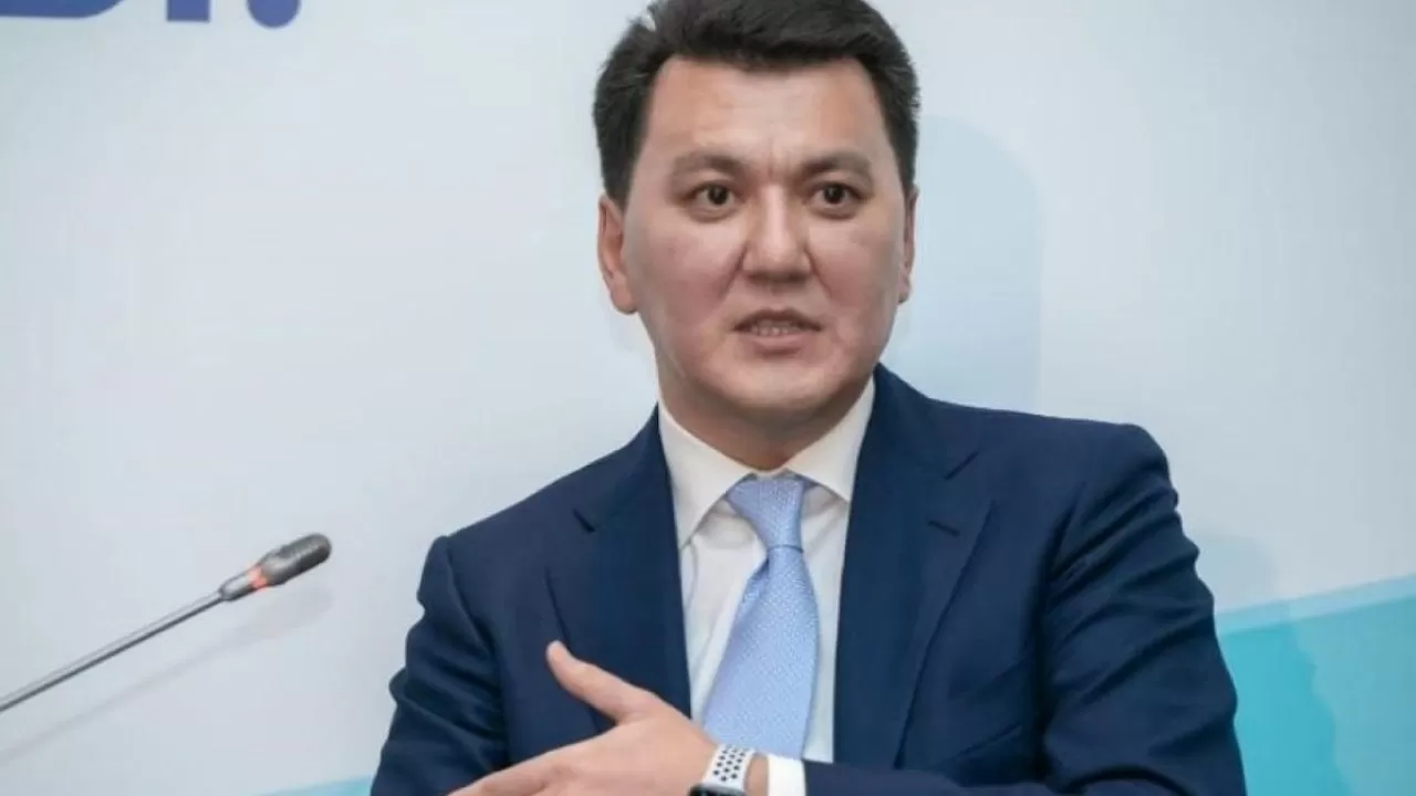 Ерлан Қарин: Президент қоғамдық 5 кеселге жалпыұлттық күрес жариялады 
