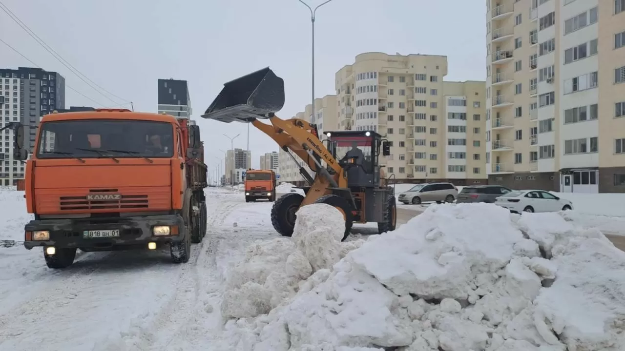 Елордадан 32 мың текше метрден астам қар шығарылды 