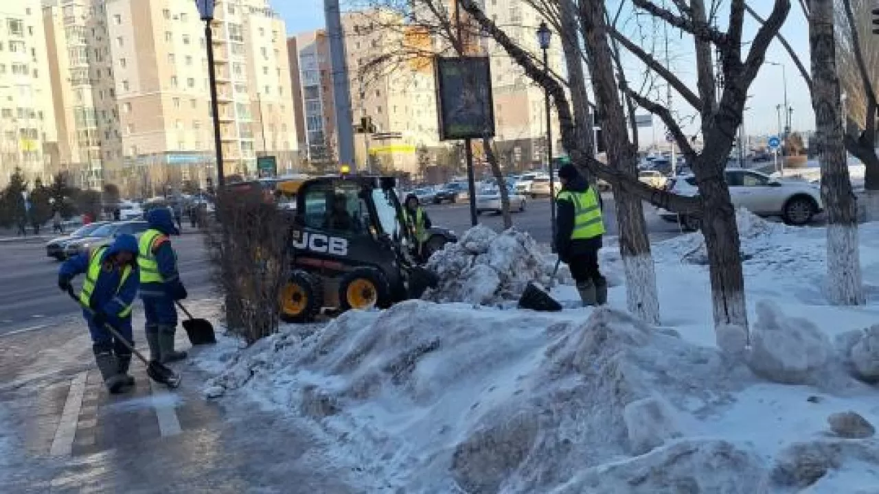 Елордадан бір түнде 31 мың текше метр қар шығарылды