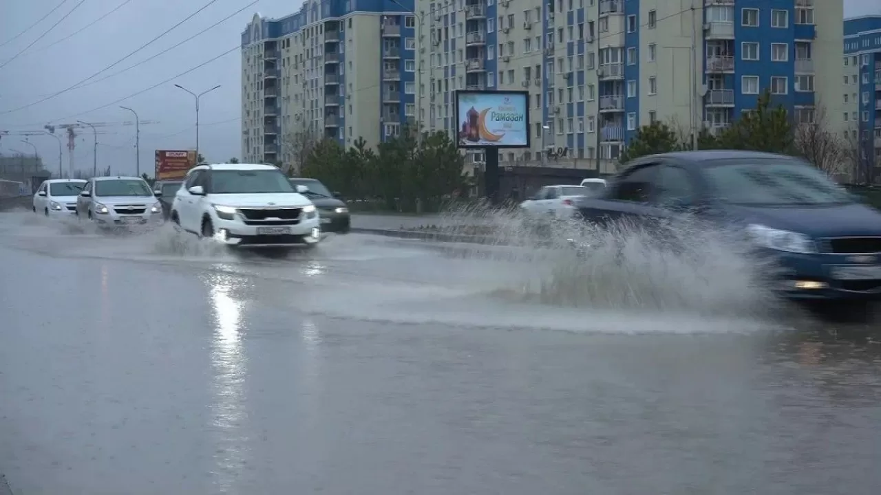 Шымкент көшелерін су басты