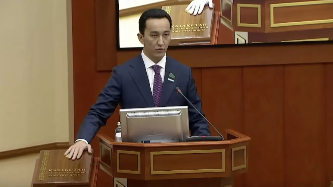 Мәжіліс қатары тағы бір депутатпен толықты