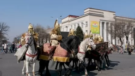 Алматыда мереке күндері 41 бағыт бойынша қоғамдық көліктердің қозғалысы өзгереді