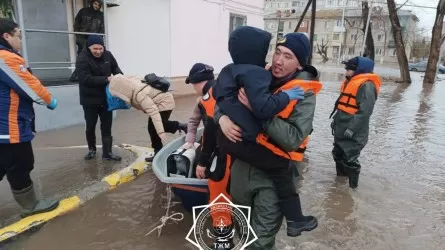 Су тасқынына байланысты Көкшетауда 52 адам қауіпсіз жерге көшірілді