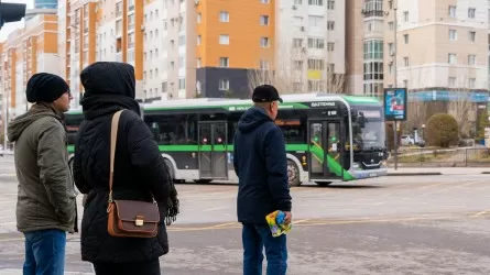 В Астане на одном маршруте появилось сразу 5 новых автобусов-гармошек  