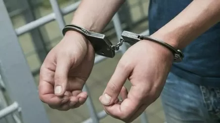 В Шымкенте арестовали фальшивомонетчиков, пытавшихся сбыть более 84 тыс. поддельных долларов