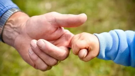 Тұңғыш баланы ата-әжесінің тәрбиесіне берген дұрыс па?