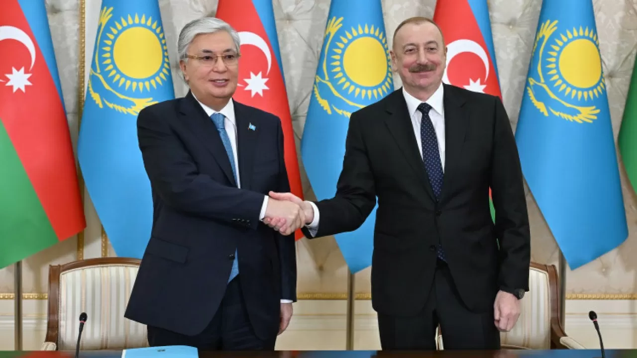 Какие документы подписали Казахстан и Азербайджан 