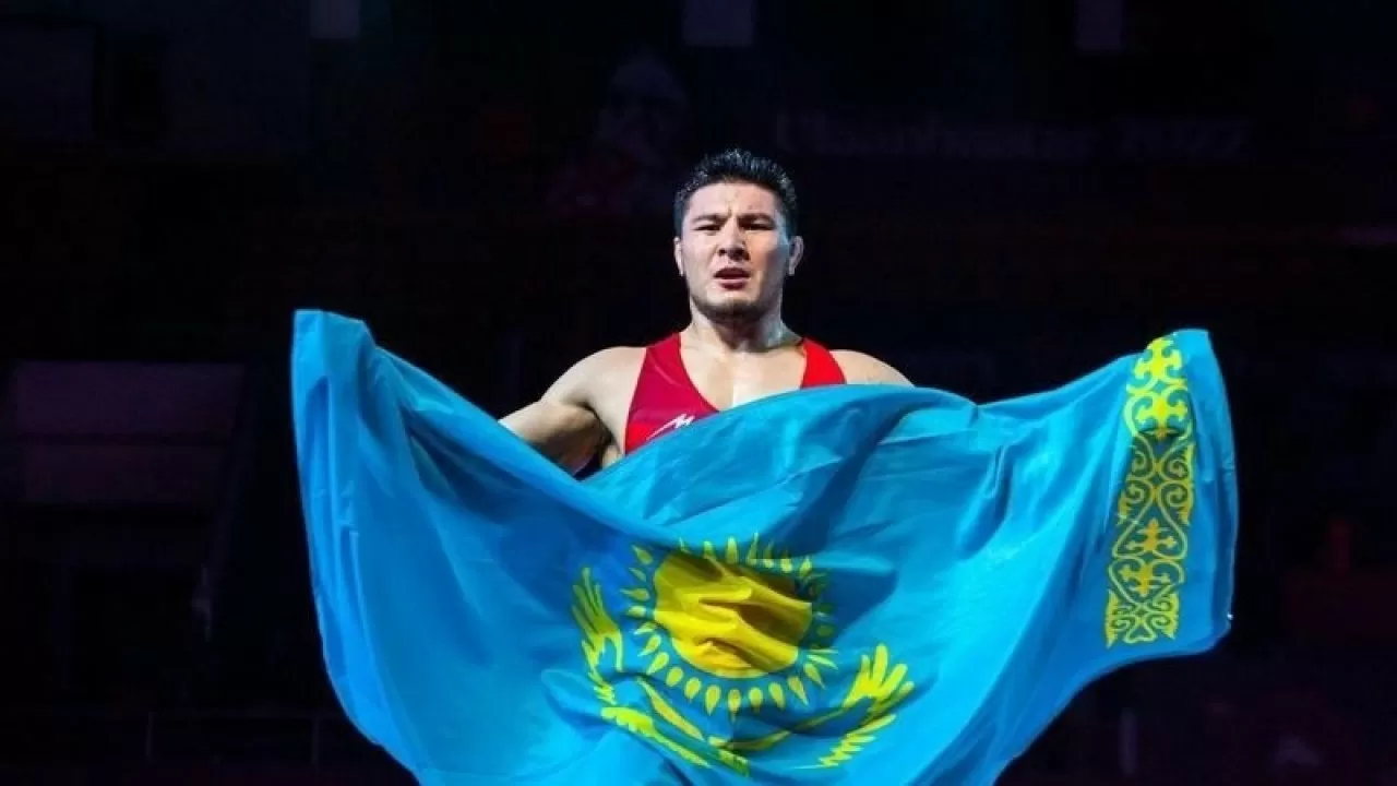 Еркін күрестен Азамат Дәулетбеков қатарынан үш дүркін Азия чемпионы атанды