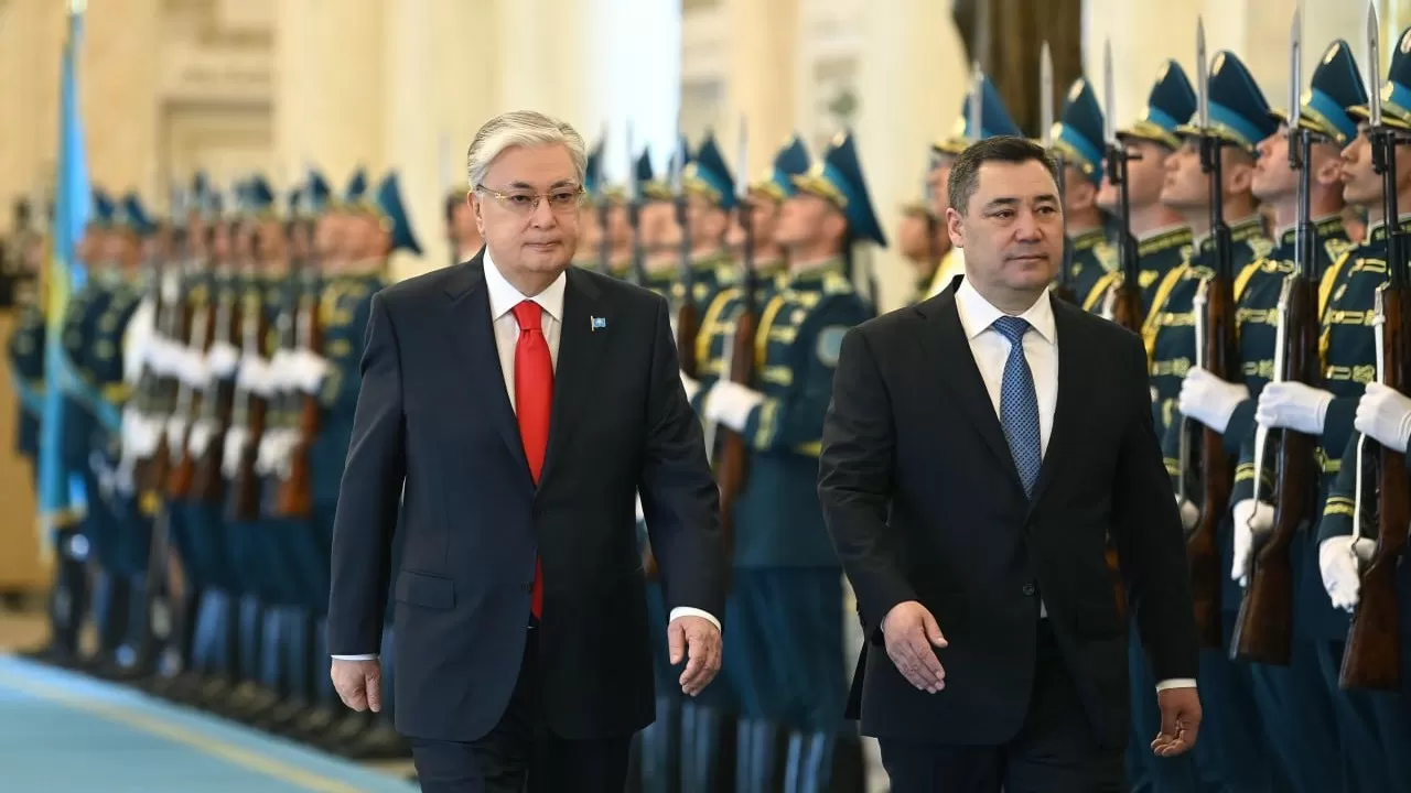 В Астане начались переговоры президентов Казахстана и Кыргызстана 
