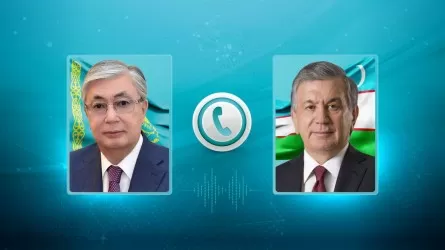Токаев выразил благодарность президенту Узбекистана за помощь в связи с паводками 