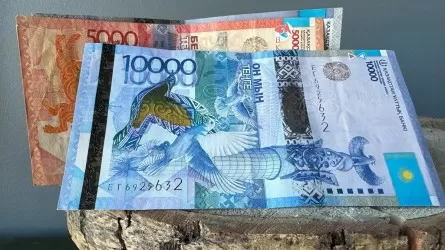 Аферисты предлагают казахстанцам вернуть украденные брокерами средства